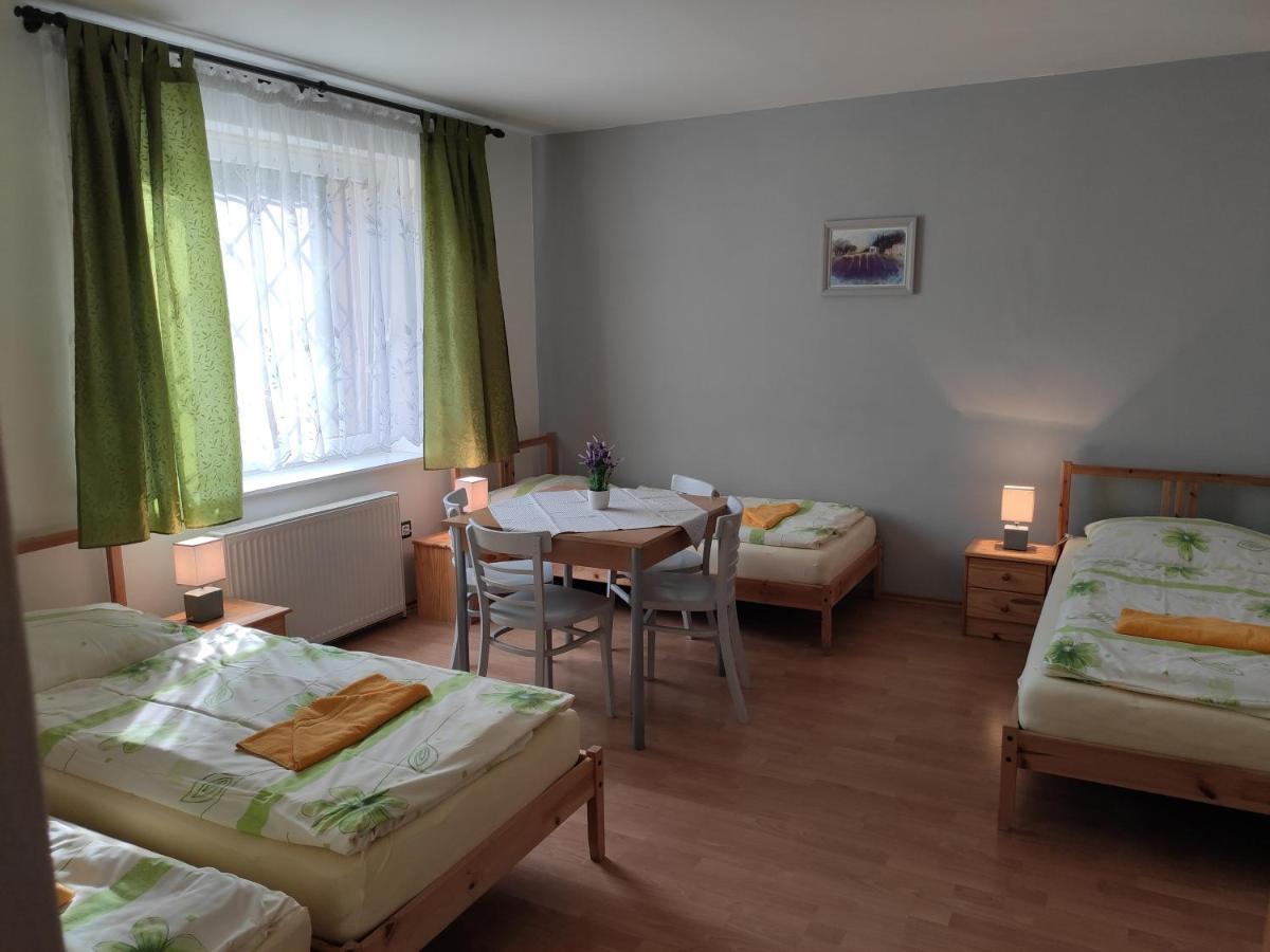 Ubytovanie Na Frantsachte Banská Štiavnica Esterno foto
