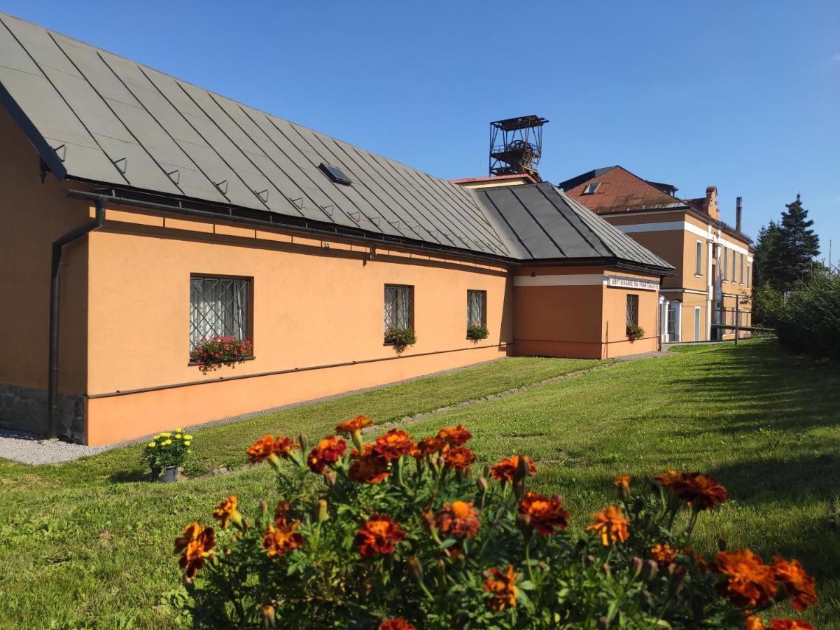 Ubytovanie Na Frantsachte Banská Štiavnica Esterno foto