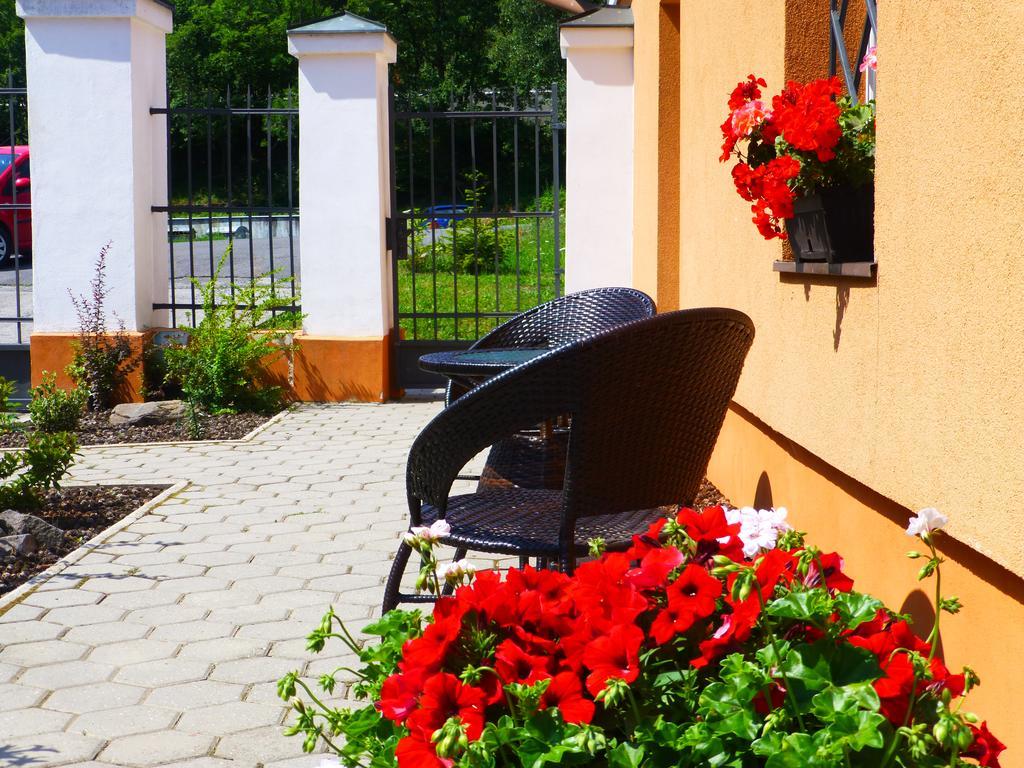 Ubytovanie Na Frantsachte Banská Štiavnica Esterno foto